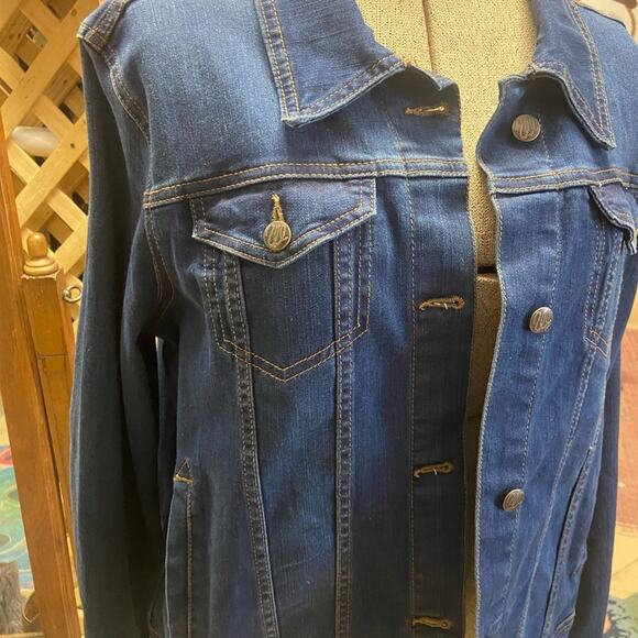 Wrangler Women’s Denim Jacket (E) - Picture 2 of 4